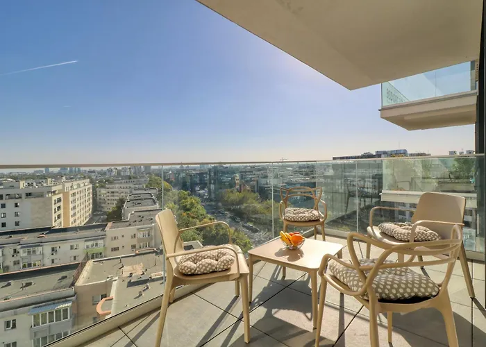 Prestige Views: Luxury Retreat